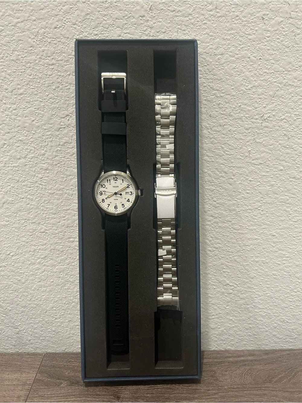 VAER S5 Calendar Field White Watch - 40mm Quartz Stainless Steel & Rubber Strap